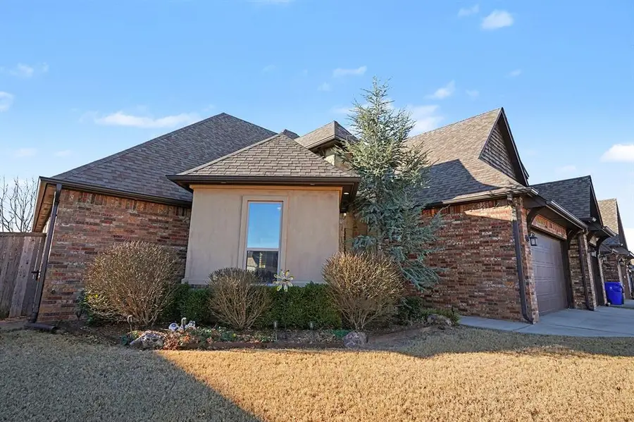 1328 Monterey Drive, Norman, OK 73072 - Image #2