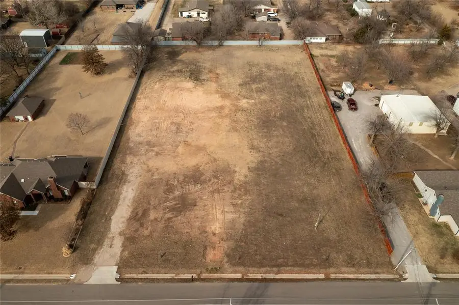 825 NW 34th Street, Moore, OK 73160 - #2