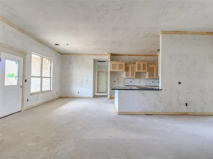 8591 Oak Tree Circle, Oklahoma City Northwest, OK 70325 - Image #3