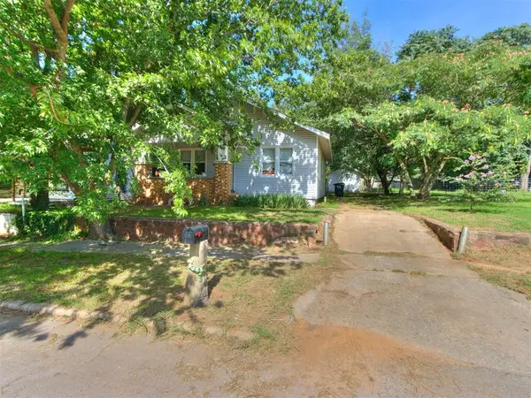 209 S Eden Avenue, Shawnee, OK 74801