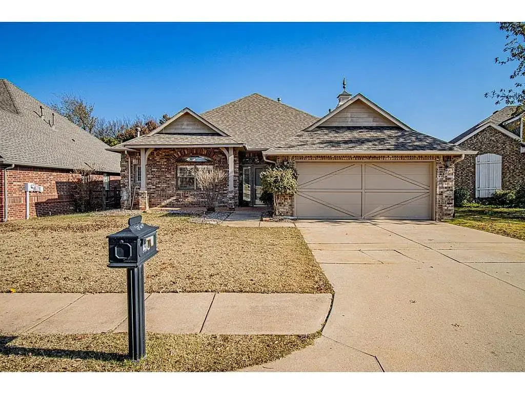 2920 Longmeadow, Edmond, OK 73003 - Image #1