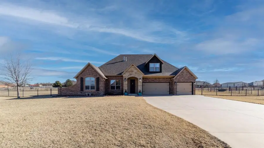 8280 Prairie Ridge Road, Yukon, OK 73099 - Image #2