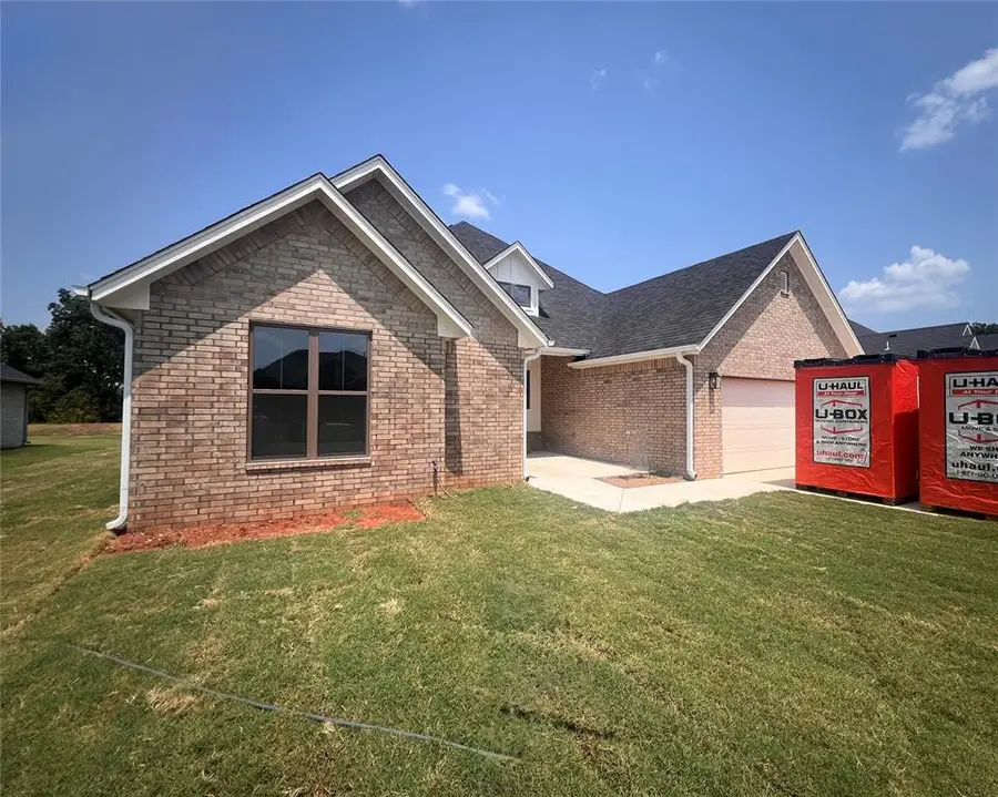210 Shavano Street, Shawnee, OK 74804 - #3