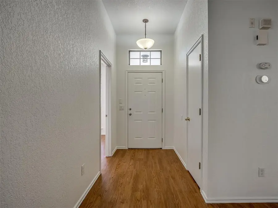 11517 Sherwood Court, Midwest City, OK 73130 - Image #2