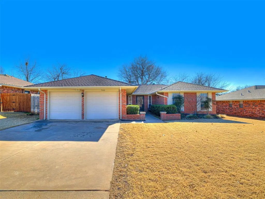 700 E 35th Street, Edmond, OK 73013 - Image #1
