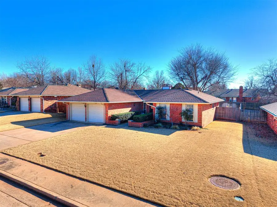 700 E 35th Street, Edmond, OK 73013 - Image #2