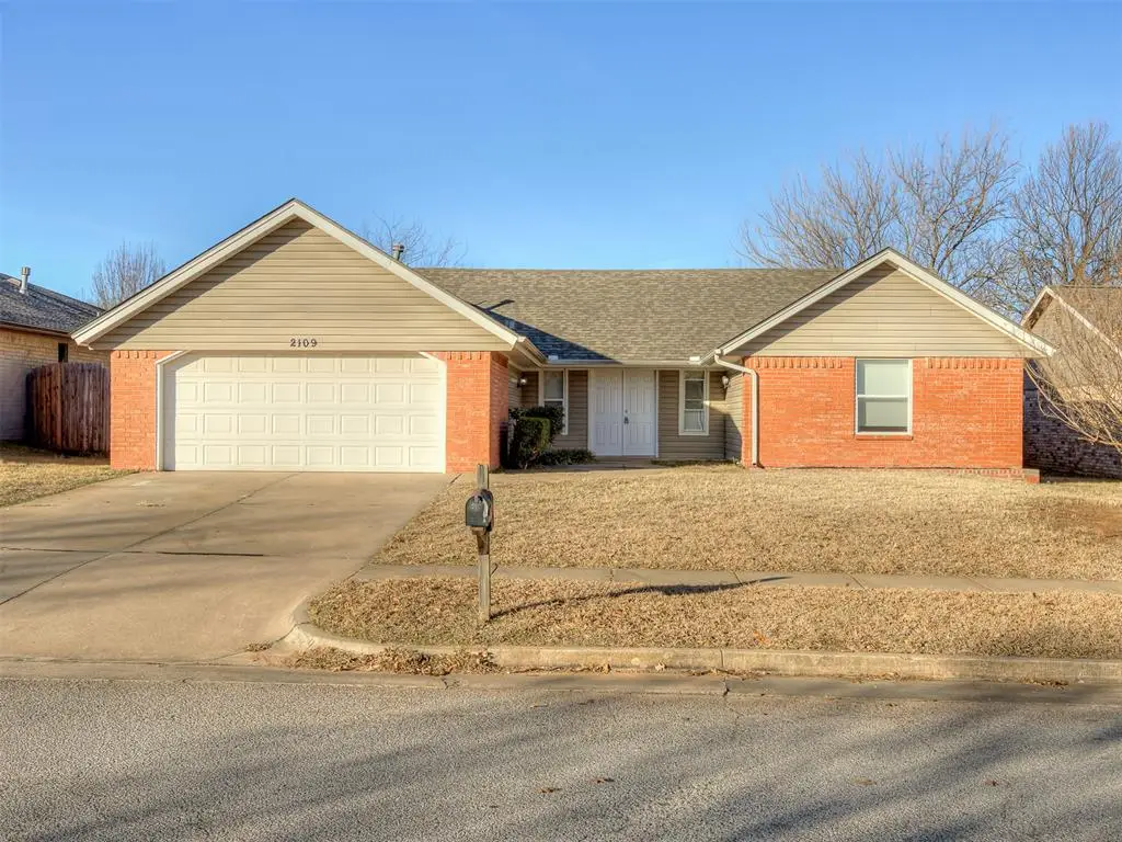 2109 Tanglewood Drive, Edmond, OK 73013 - Image #1