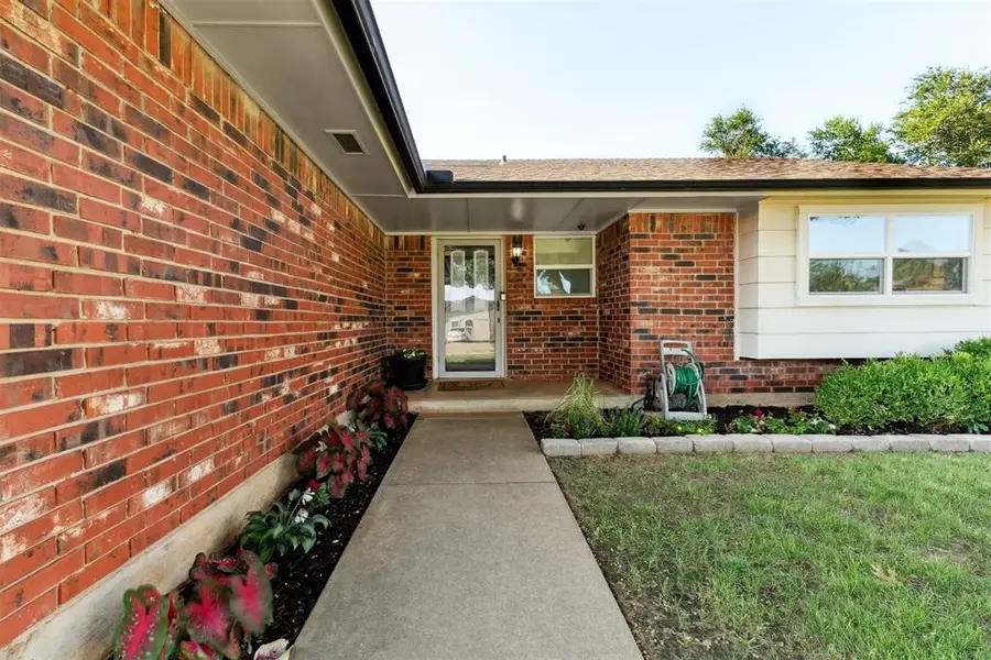 815 W 7th Street, Edmond, OK 73003 - Image #2