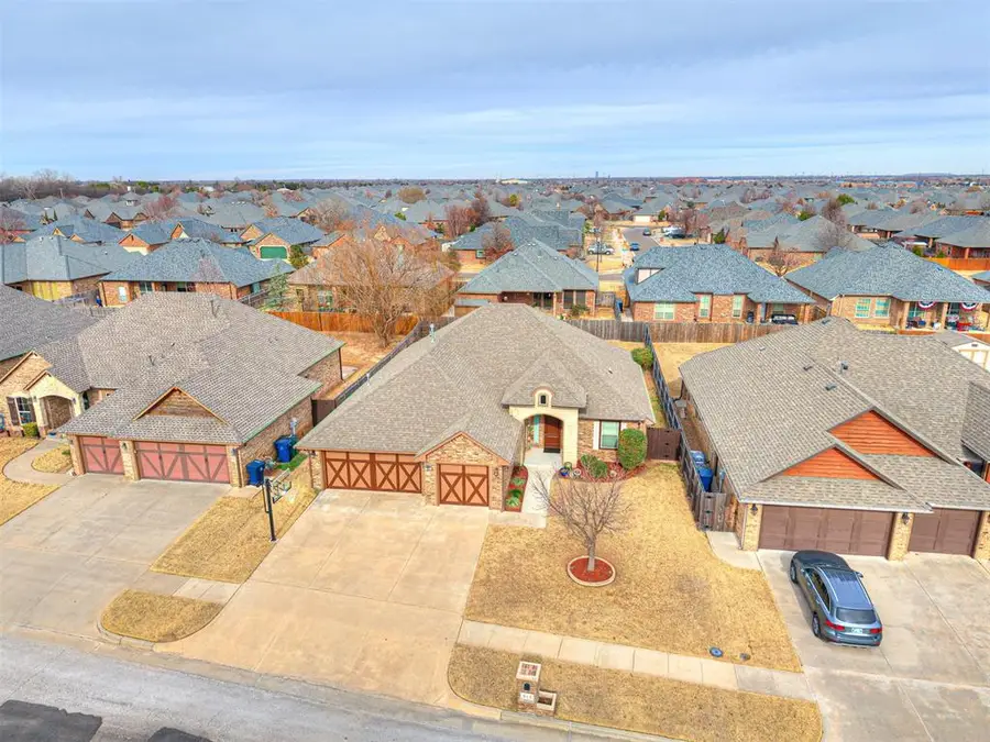 313 SW 174th Street, Oklahoma City, OK 73170 - Image #2