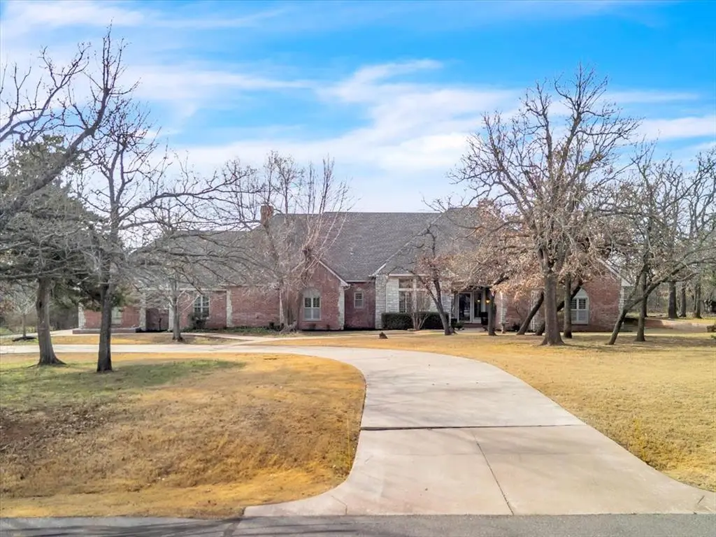 5617 Georgetowne Road, Edmond, OK 73034 - Image #1