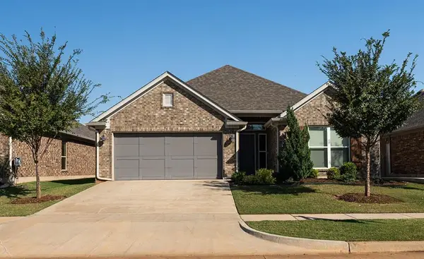 24 Carat Drive, Yukon, OK 73099