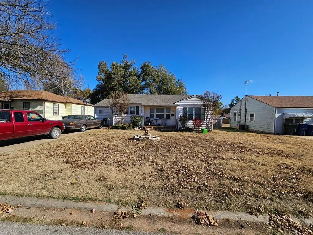 214 N 17th Street, Chickasha, OK 73018 - Image #1
