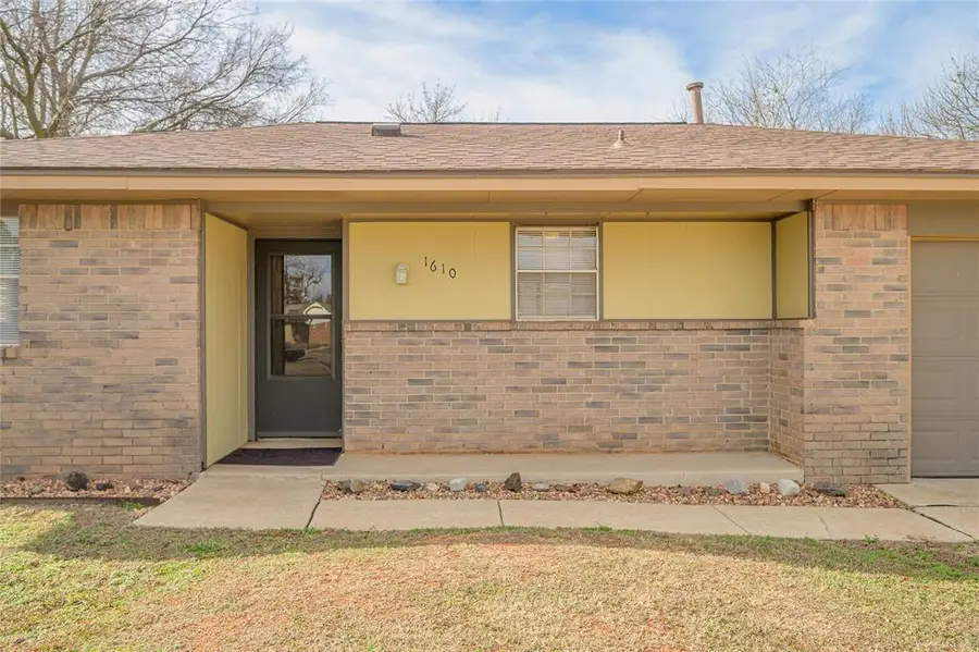 1610 Briarcliff Court, Norman, OK 73071 - Image #3