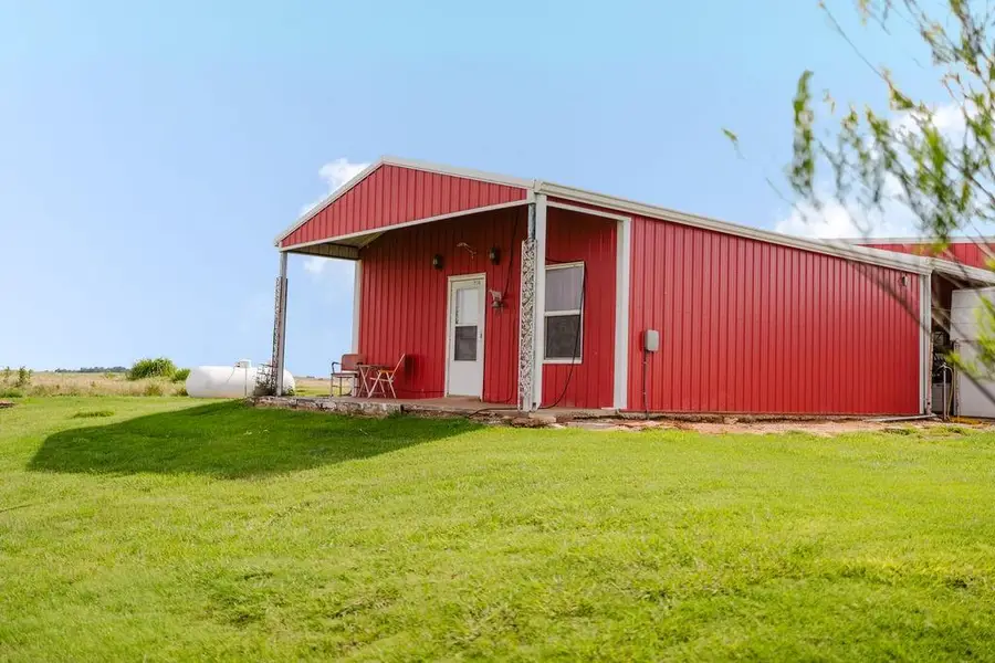 12223 N 2040 Road, Sentinel, OK 73664 - Image #2