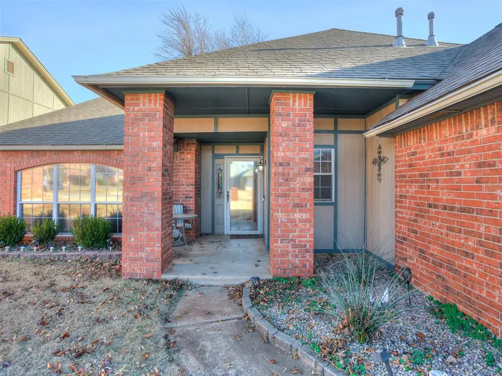 520 Greenfield Drive, Yukon, OK 73099 - Image #1