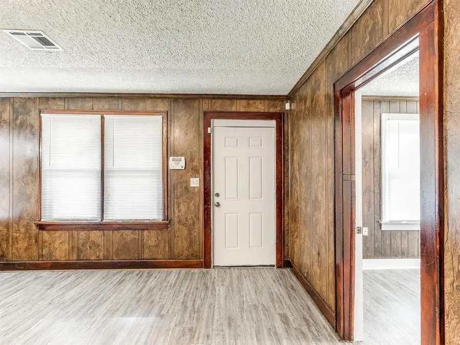 2221 N Jordan Avenue, Oklahoma City, OK 73111 - Image #3