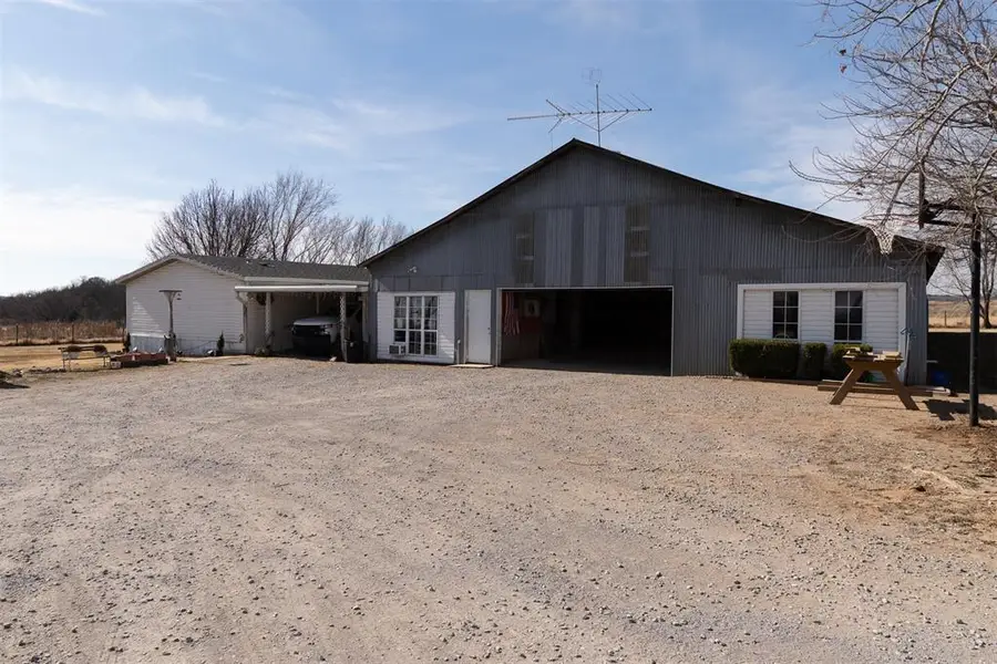 23586 N County Road 3250, Pauls Valley, OK 73075 - Image #3