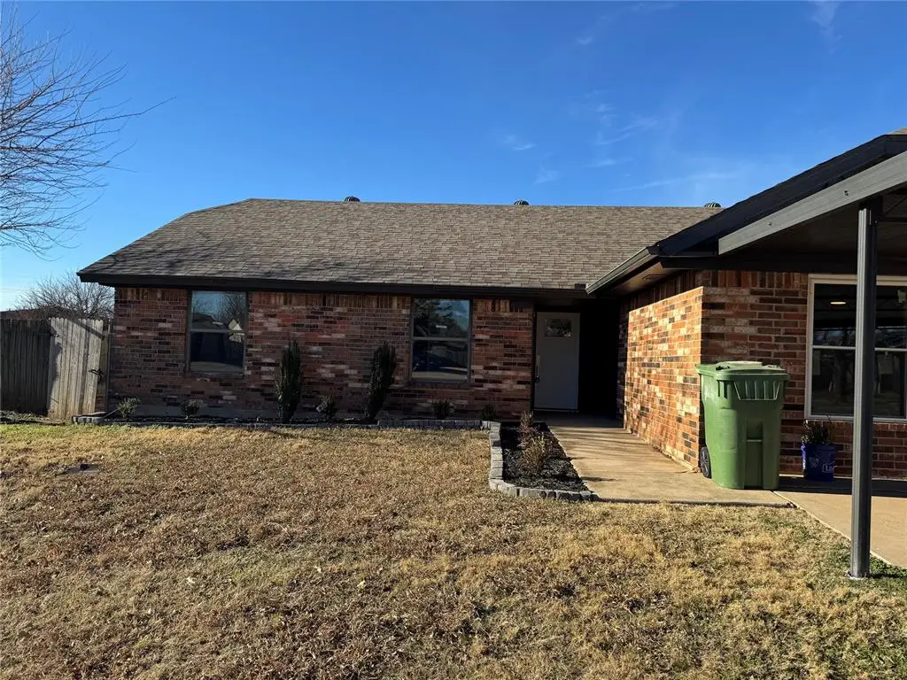 1004 Ranchoak Court, Yukon, OK 73099 - Image #1