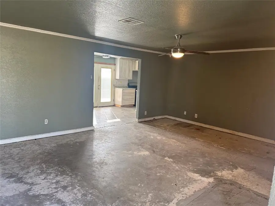 128 SW 6th Street, Moore, OK 73160 - #3
