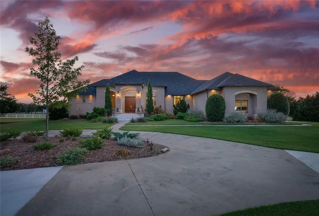 4975 N Santa Fe Avenue, Edmond, OK 73025 - Image #1