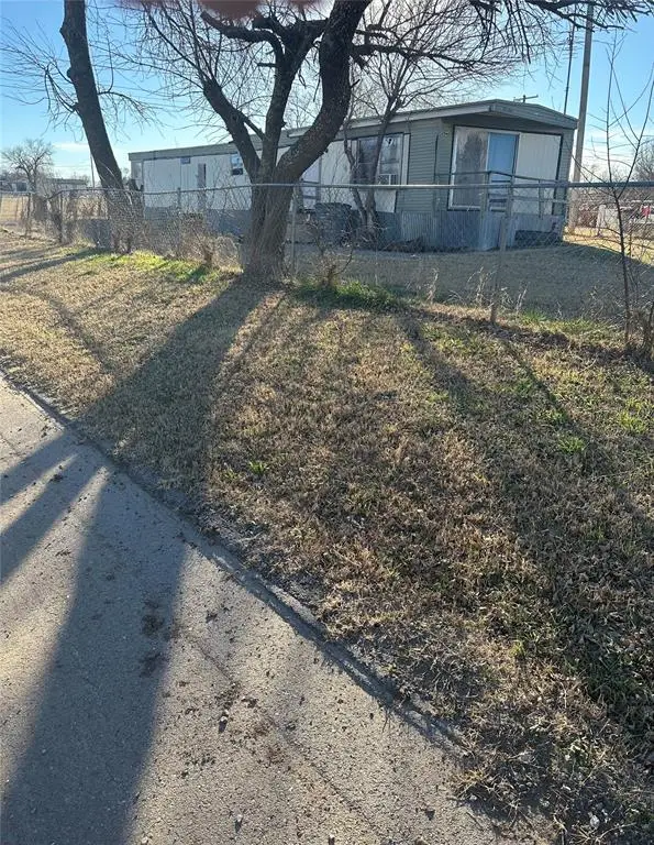 1802 SW Monroe Avenue, Lawton, OK 73501 - Image #1