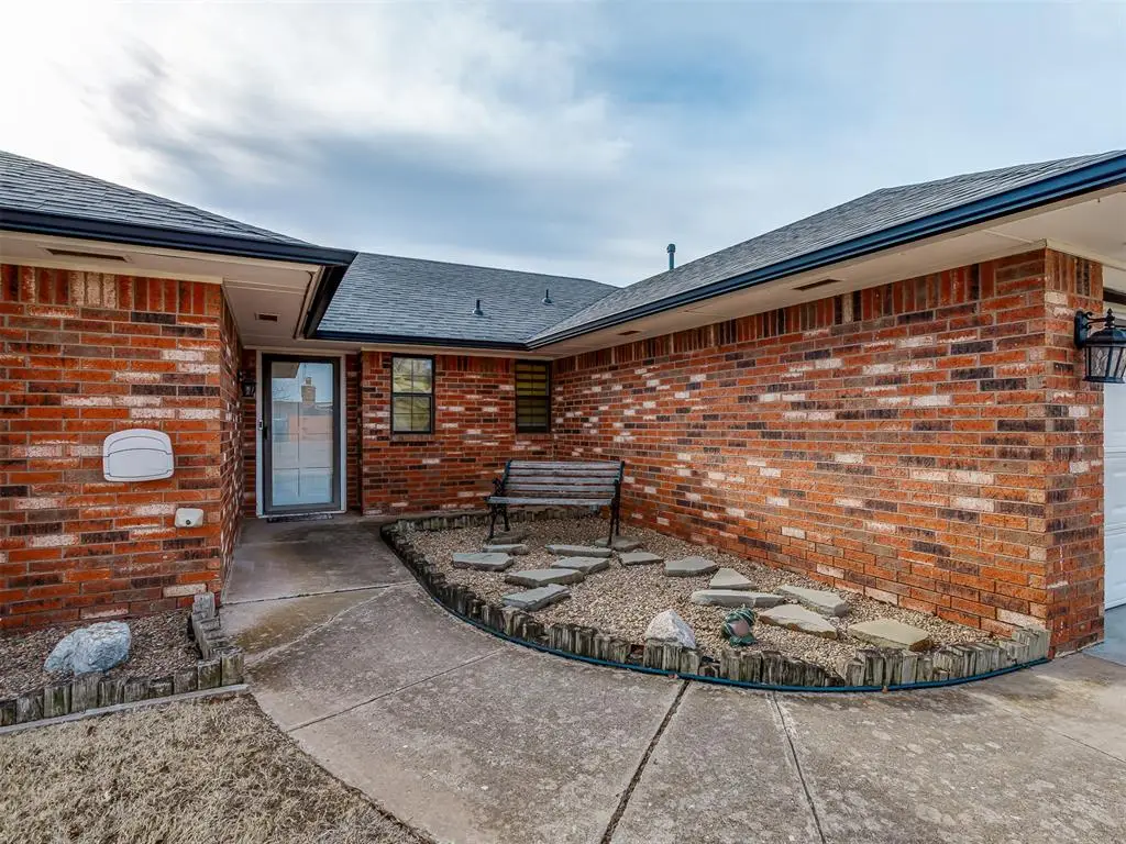 11816 Sagamore Drive, Yukon, OK 73099 - Image #1