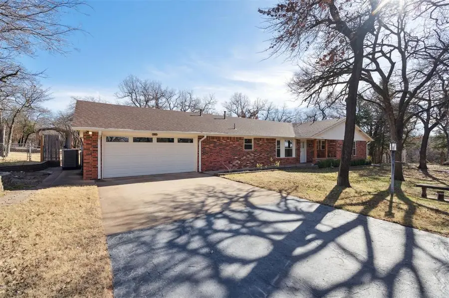 9724 N Timber Trail, Edmond, OK 73034 - Image #2