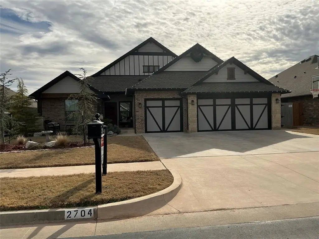 2704 SE 22nd Street, Moore, OK 73160 - Image #1