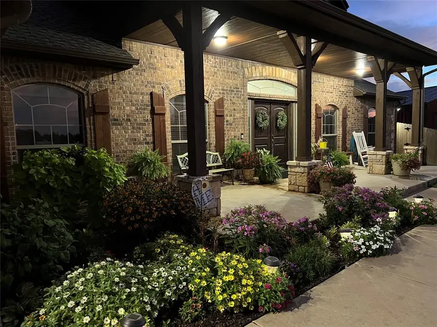 1581 Classic Run, Guthrie, OK 73044 - Image #2