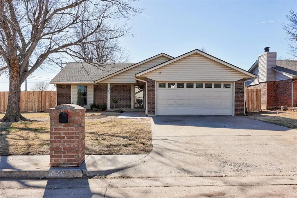 1046 Walsh Lane, Yukon, OK 73099 - Image #1