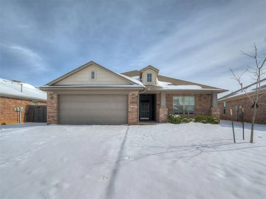 19008 Hecho Drive, Edmond, OK 73012 - Image #2