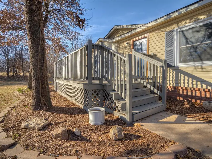 3282 E Fox Trail Road, Edmond, OK 73034 - Image #3