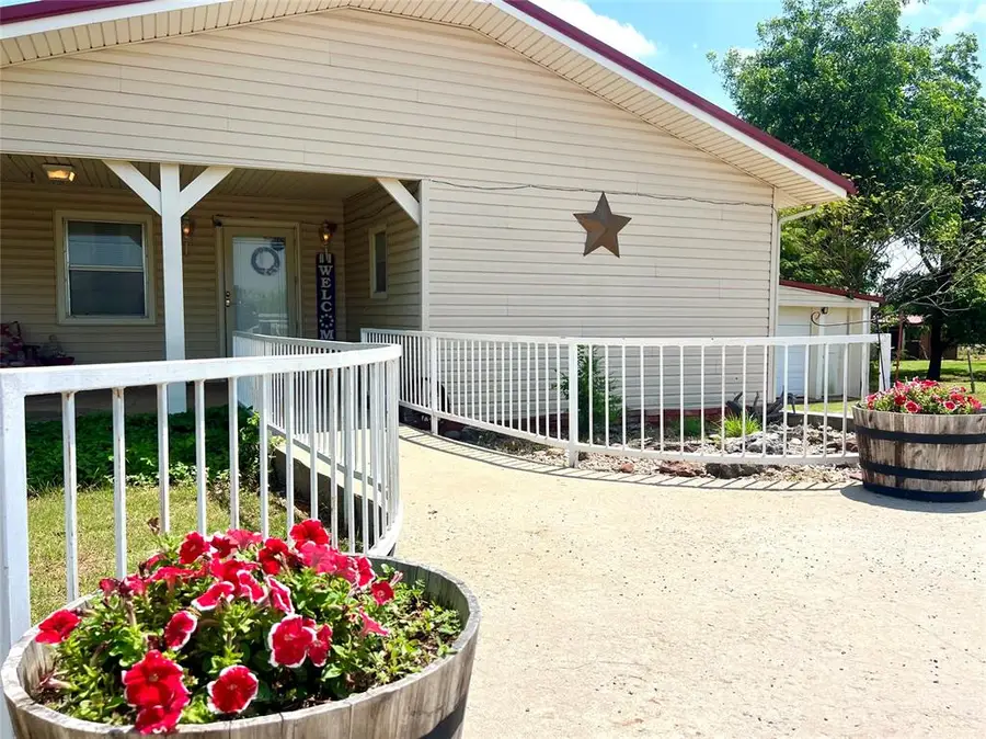 416 E Quail Road, Chickasha, OK 73018 - Image #2