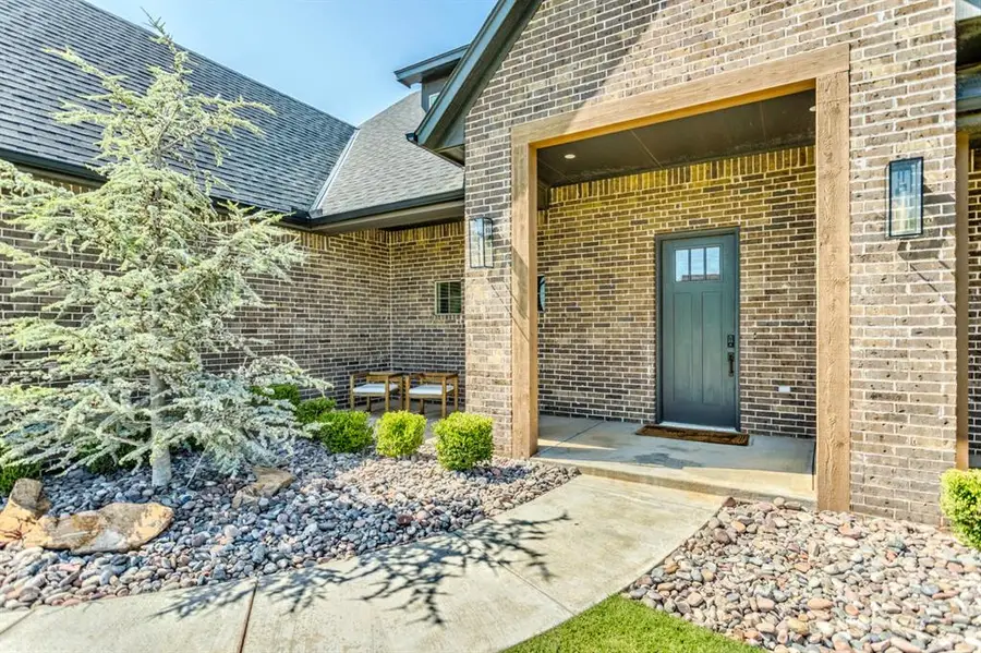 10028 Lacewood Drive, Edmond, OK 73025 - Image #3