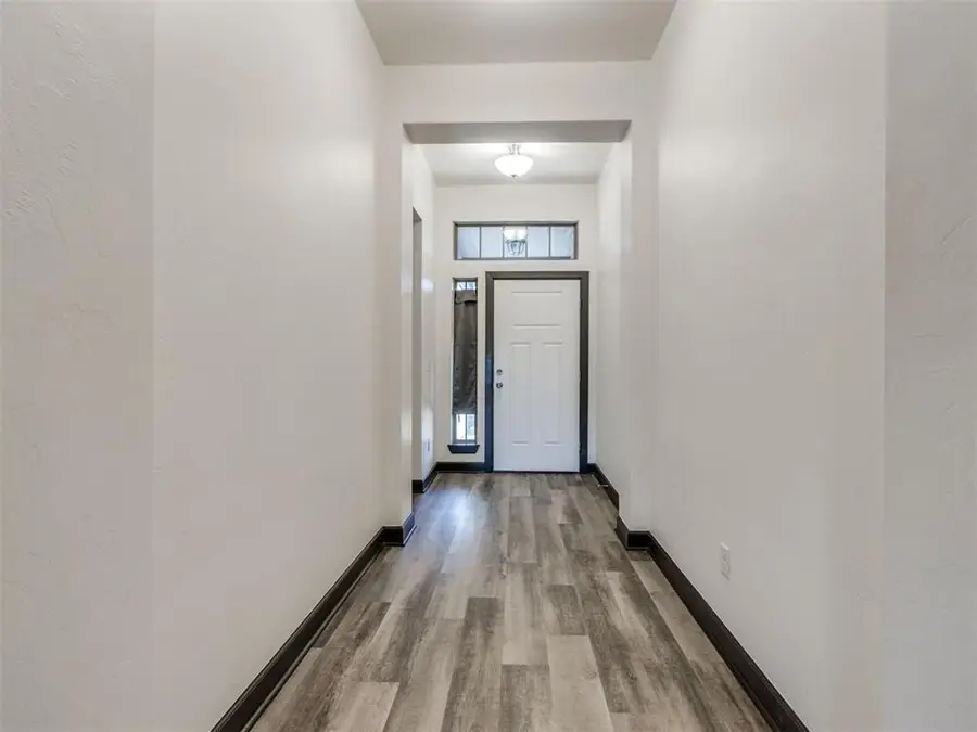 16121 Quiet Storm Drive, Moore, OK 73170 - Image #2