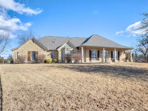 42 Rabbit Run Road, Choctaw, OK 73020
