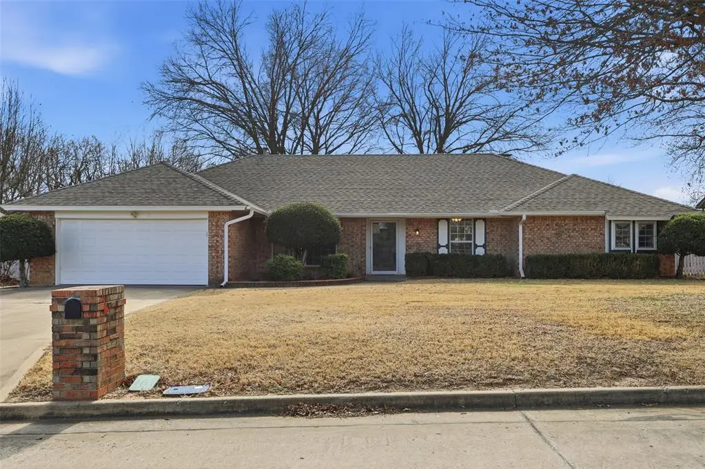 5 Norwich Court, Shawnee, OK 74804 - Image #1