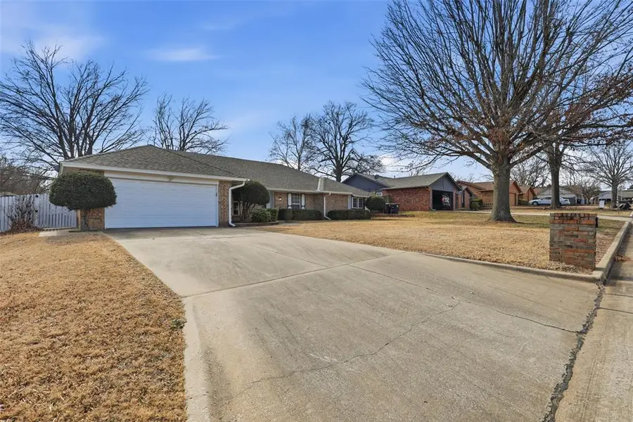 5 Norwich Court, Shawnee, OK 74804 - Image #2