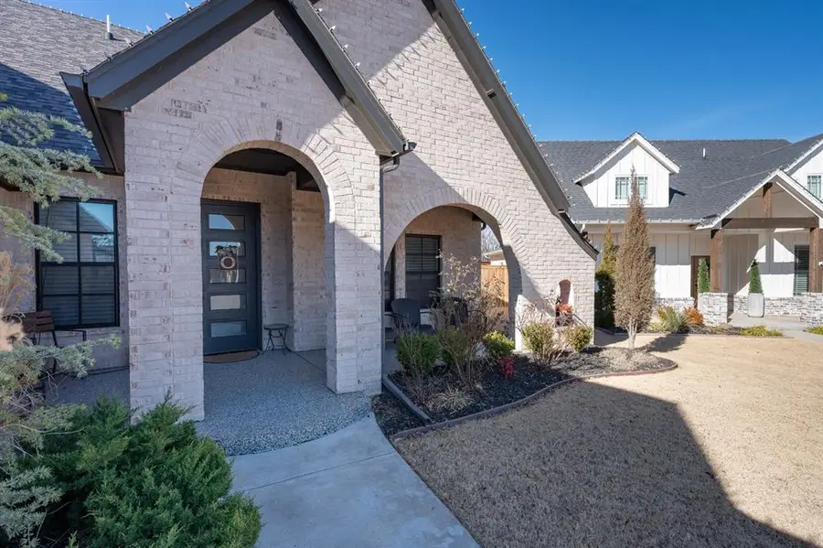 13013 Cobblestone Curve Road, Oklahoma City, OK 73142 - Image #2