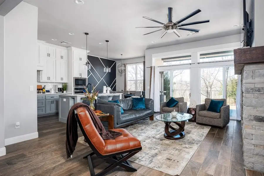 13013 Cobblestone Curve Road, Oklahoma City, OK 73142 - Image #3