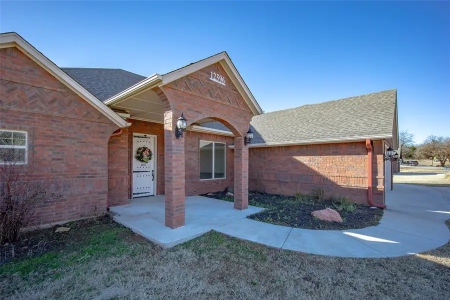 12596 Bridlewood Lane, Blanchard, OK 73010 - Image #2