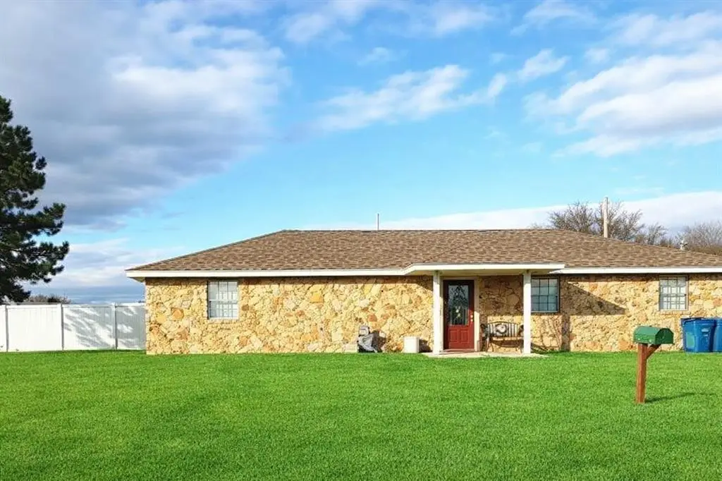 723 E 9th Street, Cordell, OK 73632 - Image #1