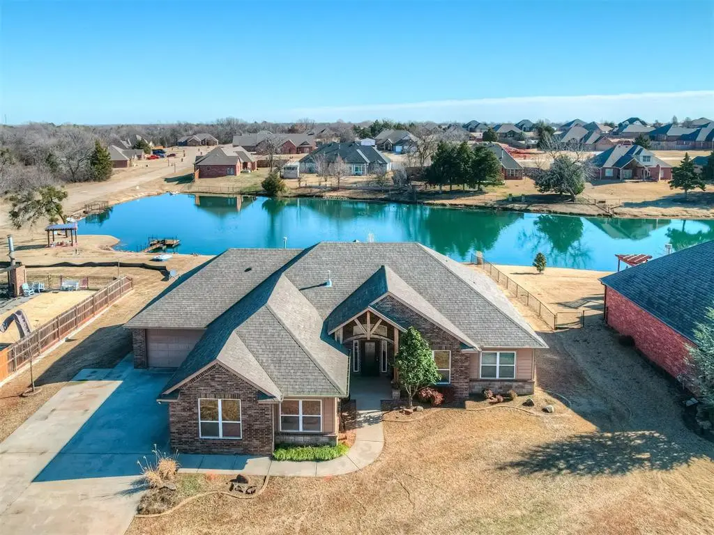 660 Westwind Dr, Newcastle, OK 73065 - Image #1