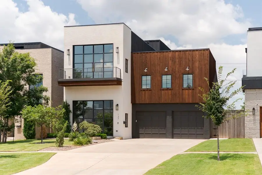 137 NE 14th Street, Oklahoma City, OK 73104-1206 - Image #2