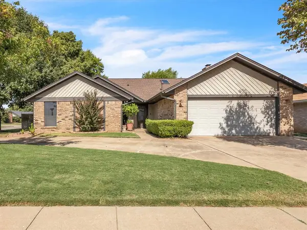 2909 Parkside Drive, Edmond, OK 73012