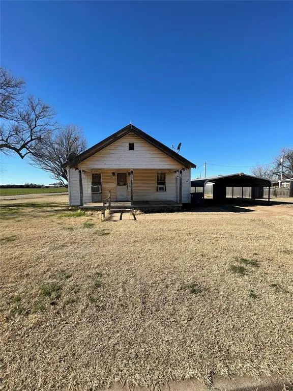325 S 4th Street, Okarche, OK 73762