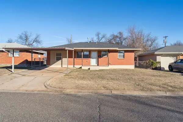 753 SW 4th Place, Moore, OK 73160