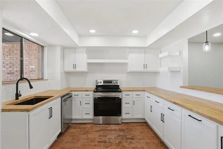 7919 Lakehurst Drive, Oklahoma City, OK 73120 - Image #3