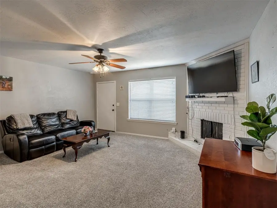 6742 N Meridian Avenue, Oklahoma City, OK 73116 - Image #2