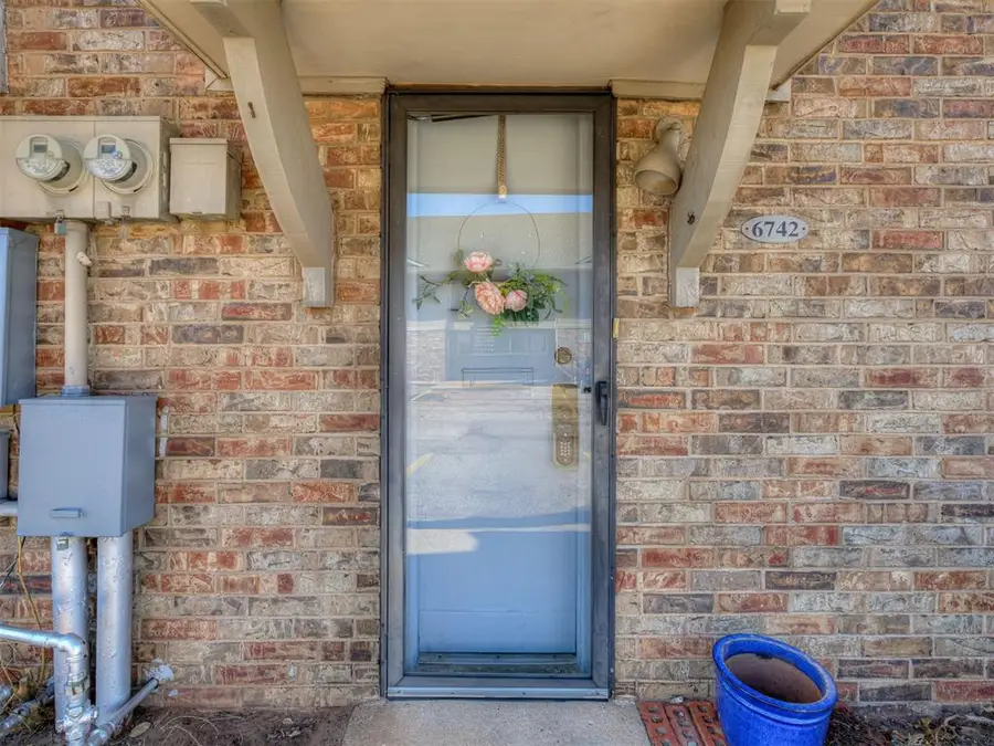 6742 N Meridian Avenue, Oklahoma City, OK 73116 - Image #3